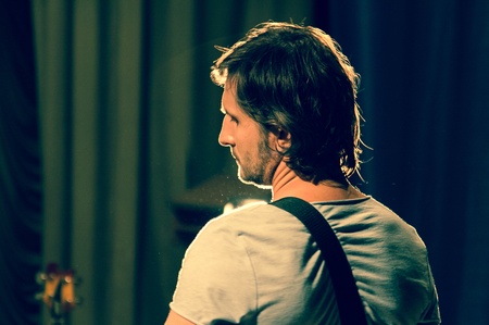 Віктор Винник у кліпі "Сестра"